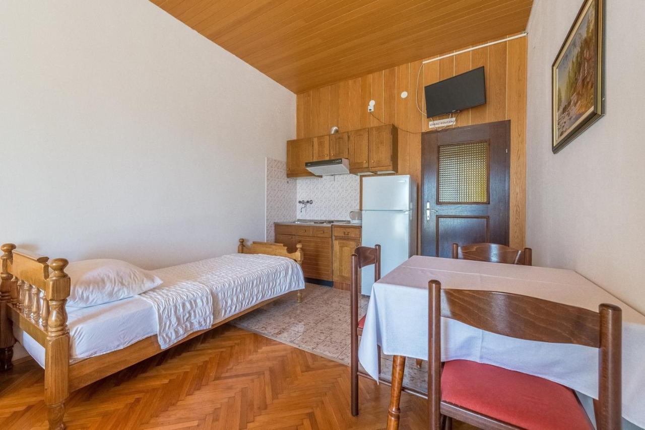 Apartments Kod Cara Lokva Rogoznica Exterior foto